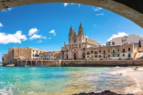 St Julians Sliema Penthouse 3 Minutes Walk From Seafront Apartment