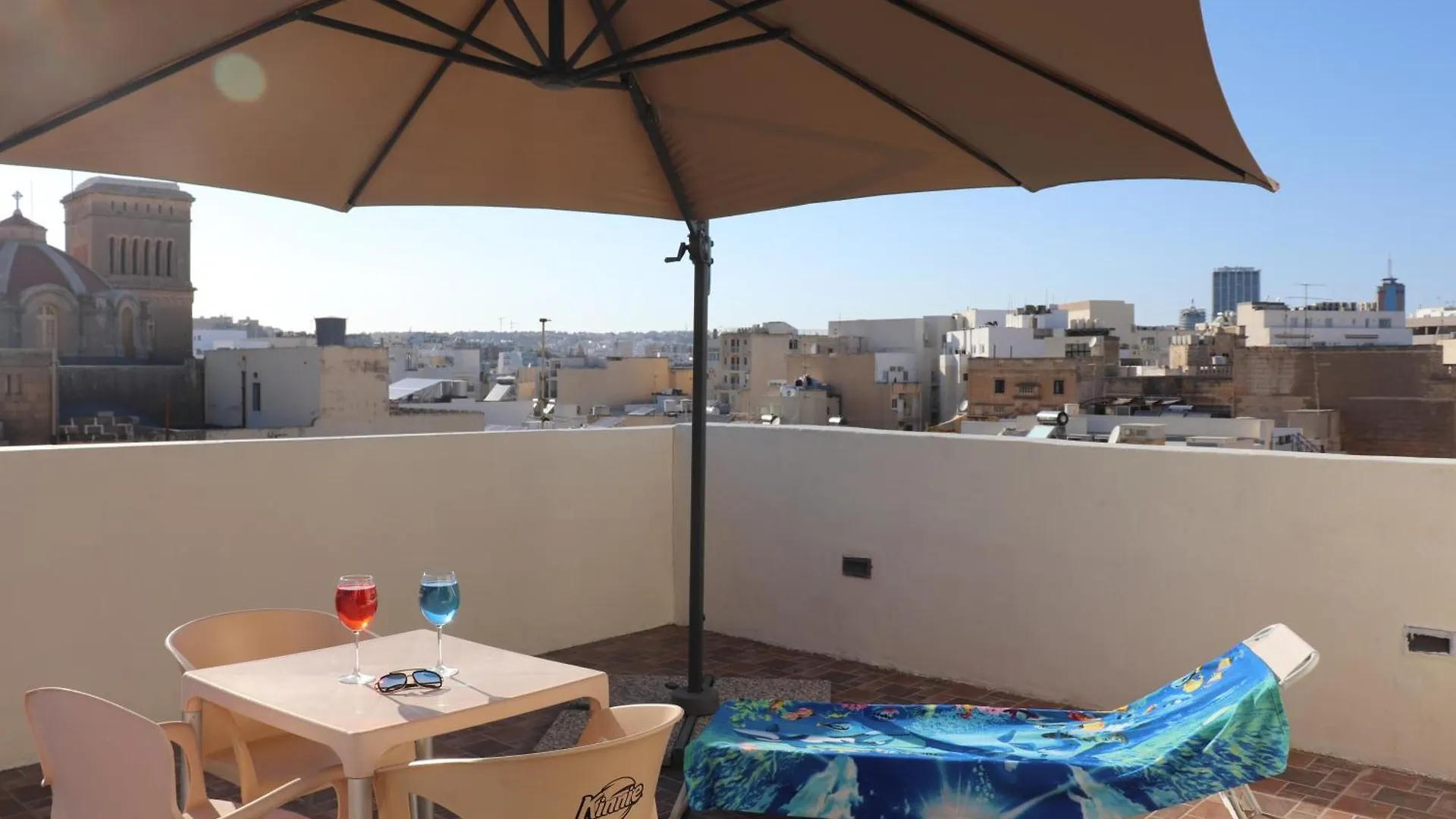 St Julians Sliema Penthouse 3 Minutes Walk From Seafront contacts